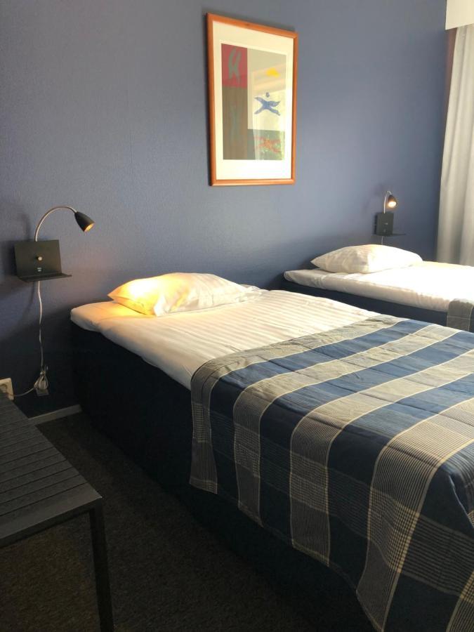 טורקו West Side Hotel מראה חיצוני תמונה