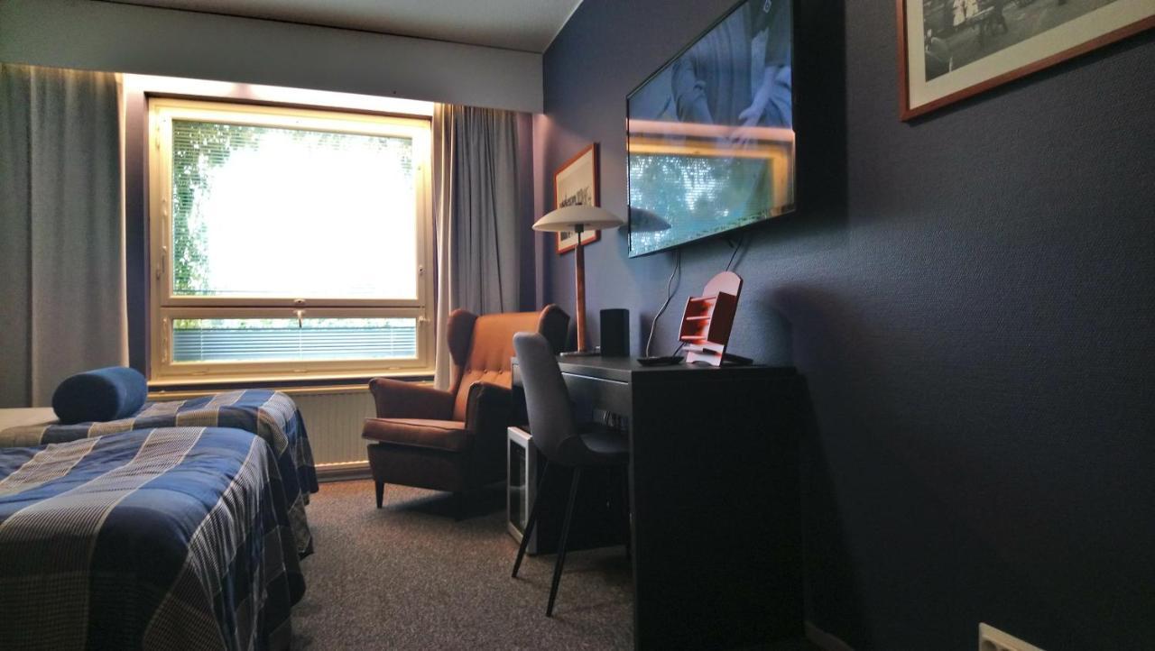 טורקו West Side Hotel מראה חיצוני תמונה