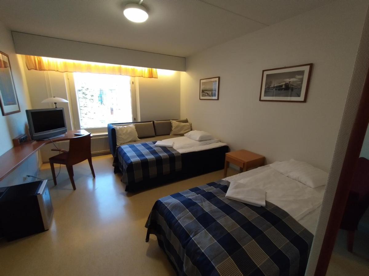 טורקו West Side Hotel מראה חיצוני תמונה